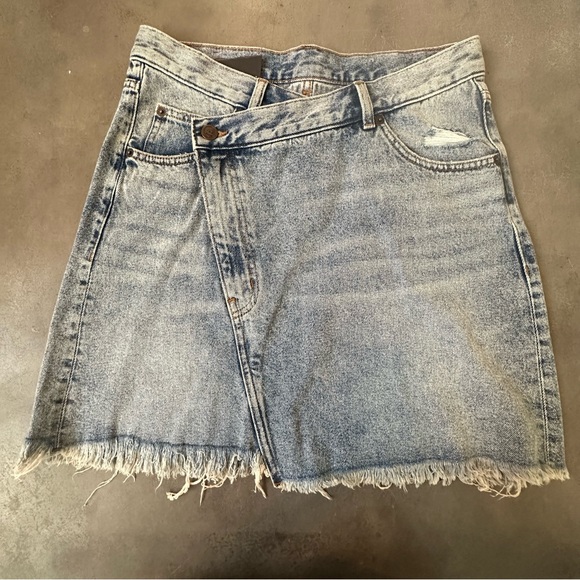 Cheap Monday • Denim Mini Skirt - Picture 4 of 9
